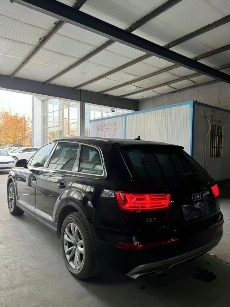 济宁16年奥迪Q74