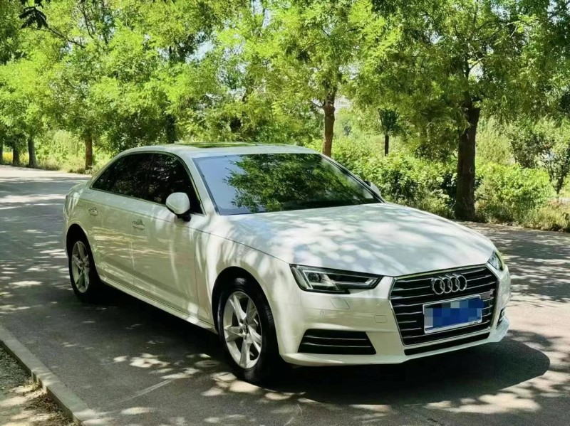 济宁17年奥迪A4L2