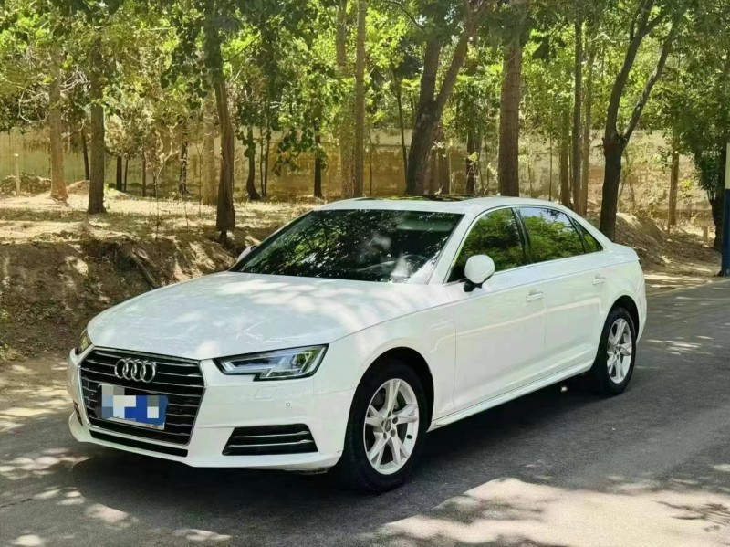 济宁17年奥迪A4L3