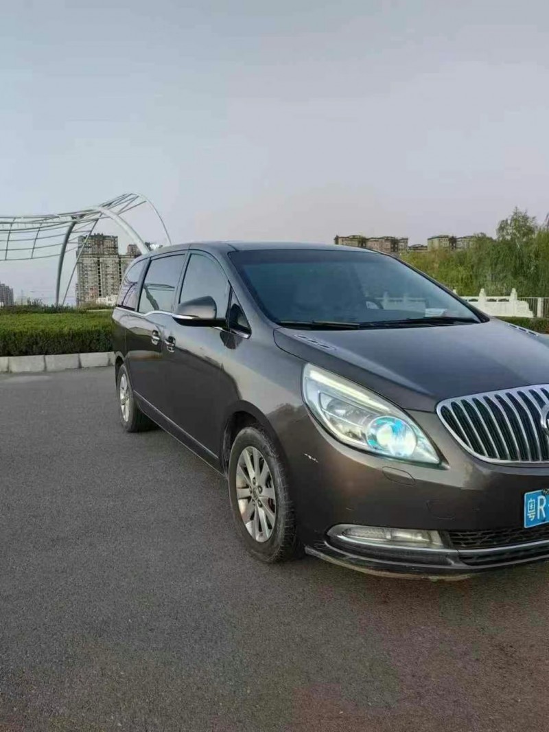 枣庄12年别克GL84