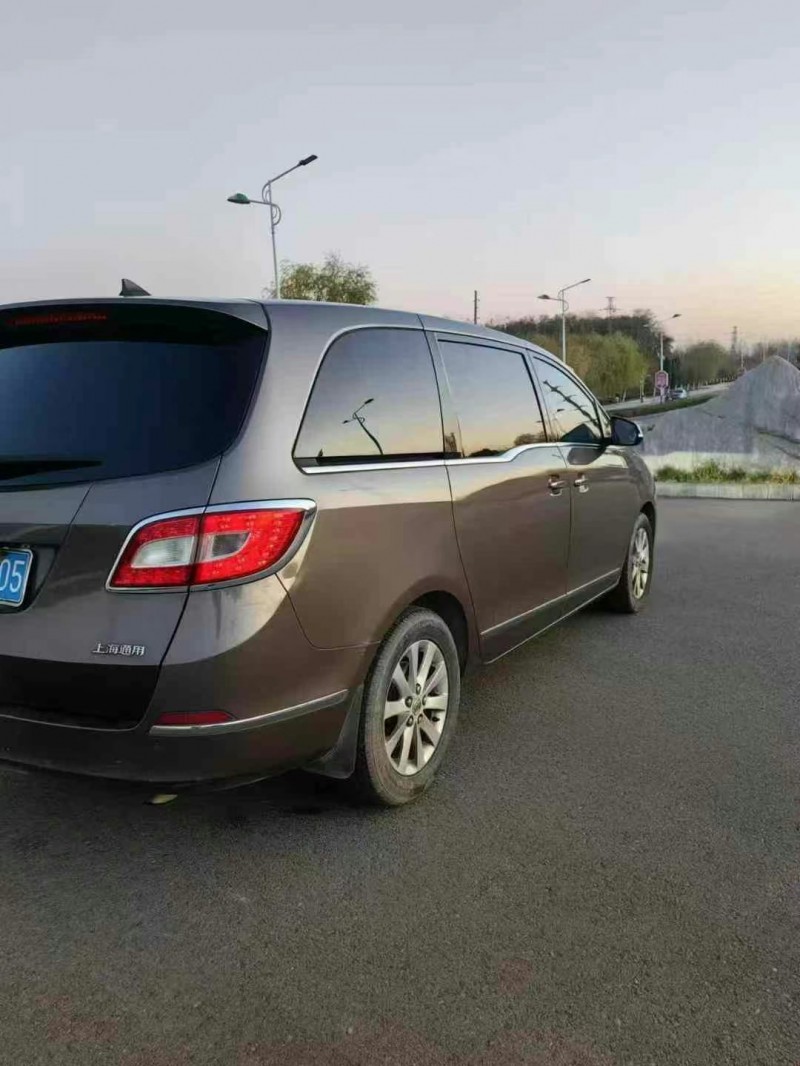 枣庄12年别克GL86