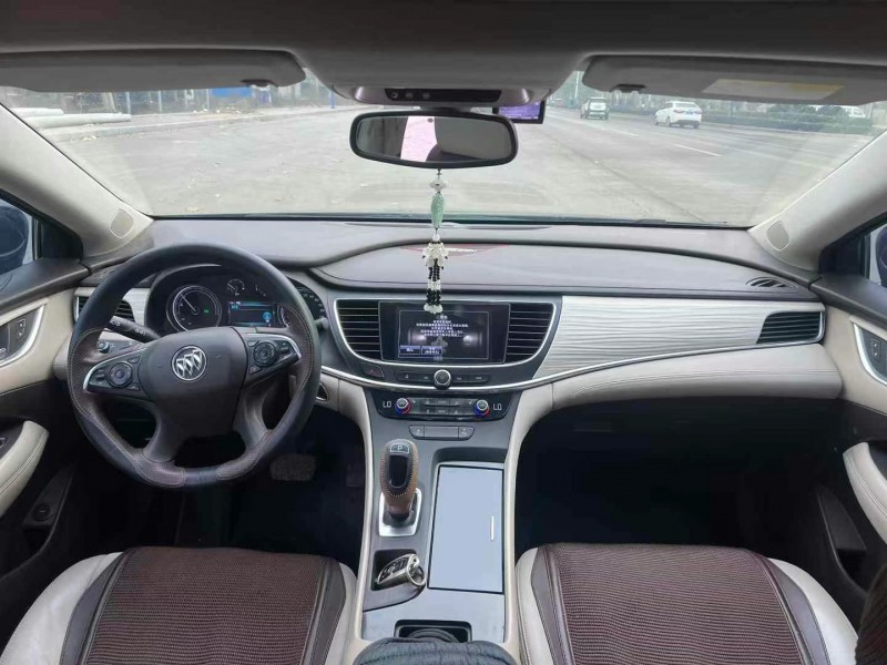 枣庄19年别克君越6