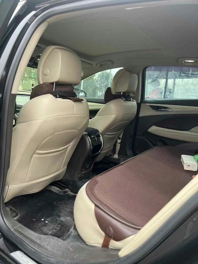 枣庄19年别克君越7