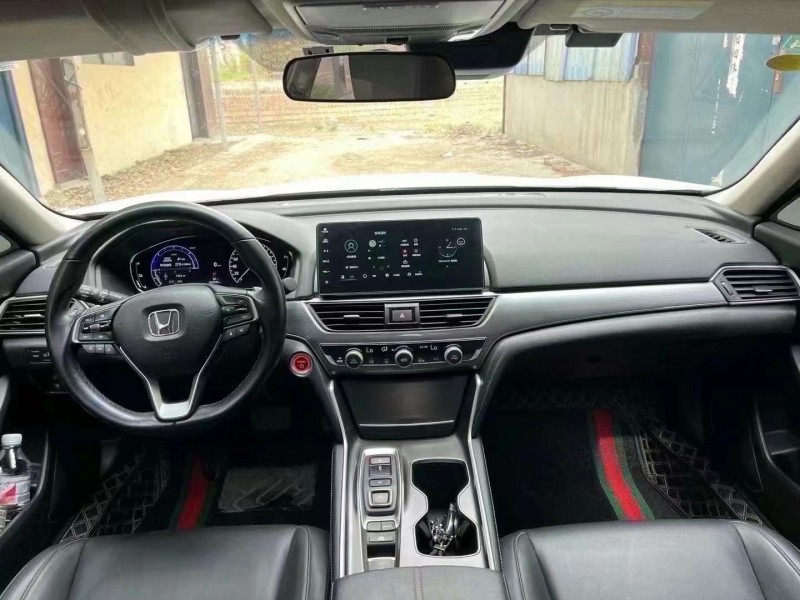 菏泽22年本田雅阁9