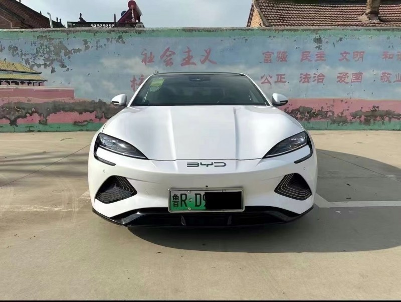 菏泽24年比亚迪海豹1