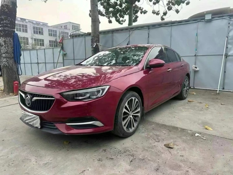 青岛18年别克君威3