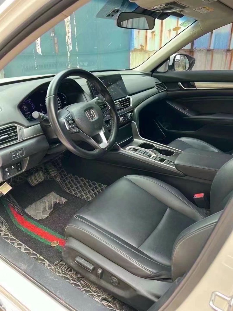 菏泽22年本田雅阁5