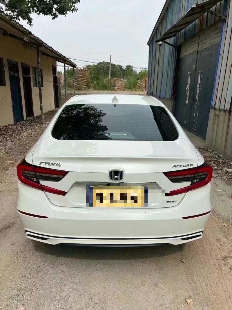 菏泽22年本田雅阁8