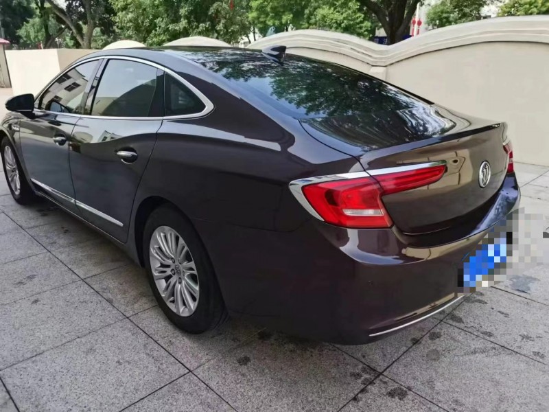 保定17年别克君越5