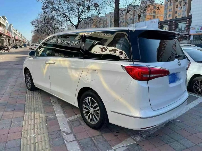 保定20年别克GL84