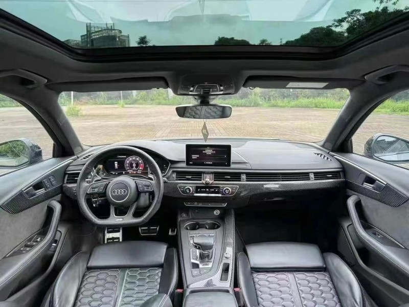 广州19年奥迪RS44