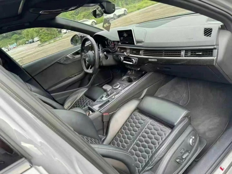 广州19年奥迪RS45