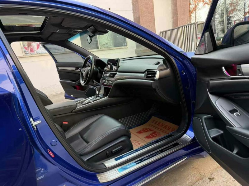 徐州18年本田雅阁6