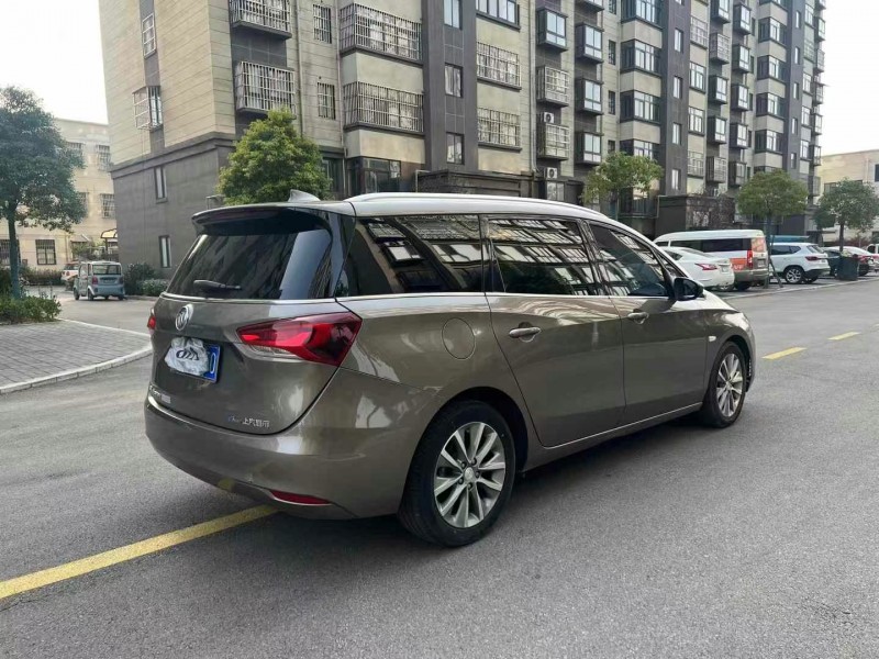 徐州21年别克GL68