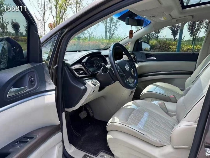 广州22年别克GL84