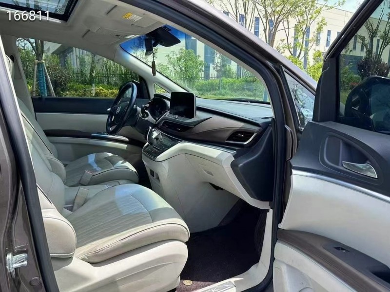 广州22年别克GL86