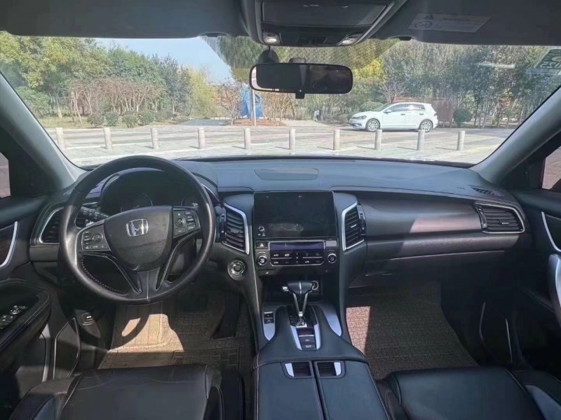 广州17年本田冠道5