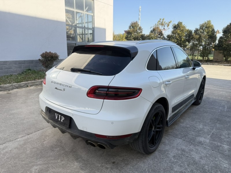 盐城17年保时捷Macan7
