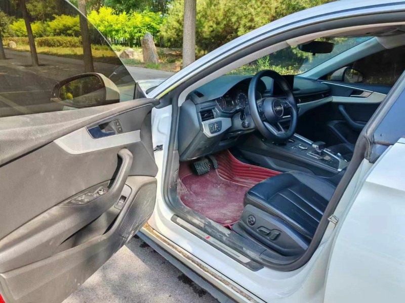 济宁17年奥迪A53