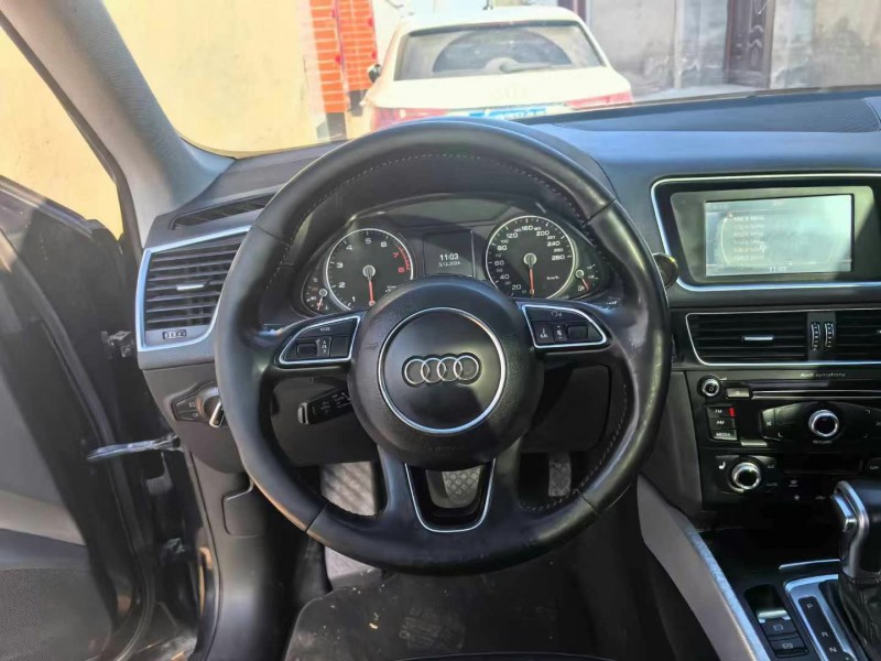 济宁14年奥迪Q56