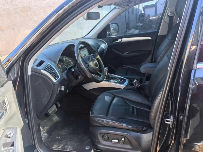 济宁14年奥迪Q58