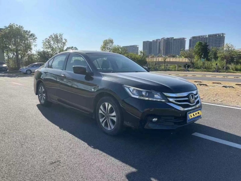 广州15年本田雅阁2