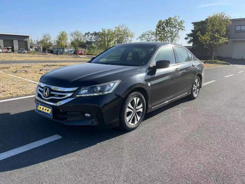 广州15年本田雅阁3