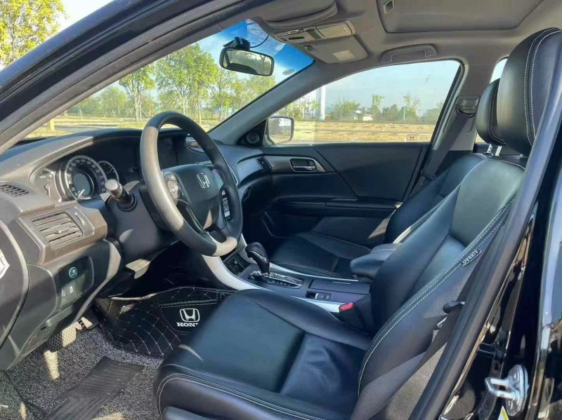 广州15年本田雅阁8