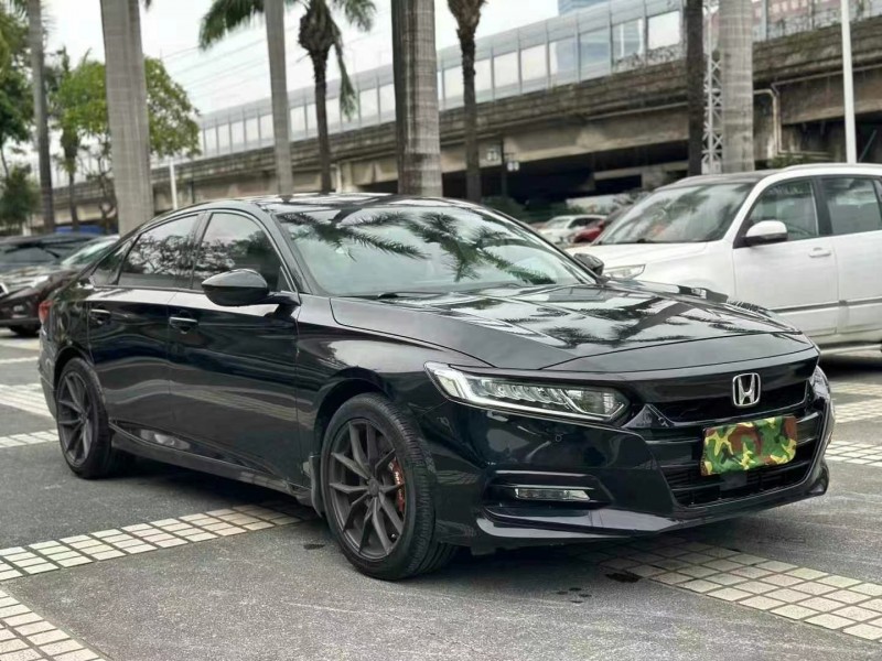 东莞19年本田雅阁2