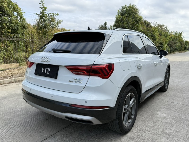 盐城20年奥迪Q38