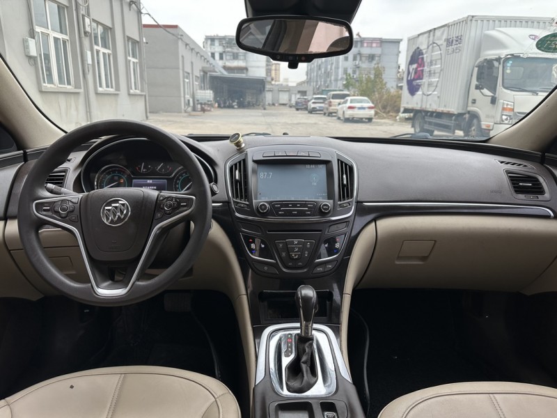 盐城16年别克君威6