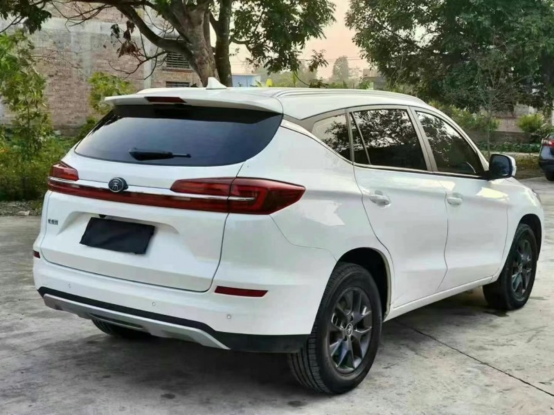 佛山20年比亚迪宋6