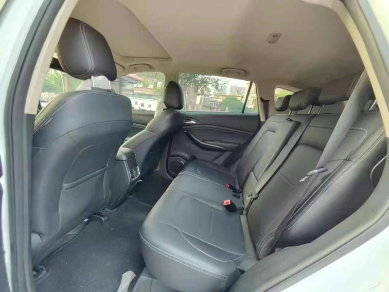 佛山20年比亚迪宋8