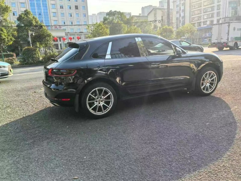 邵阳14年保时捷Macan5