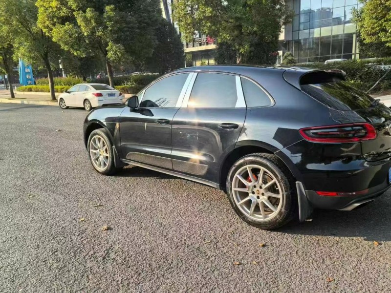 邵阳14年保时捷Macan9