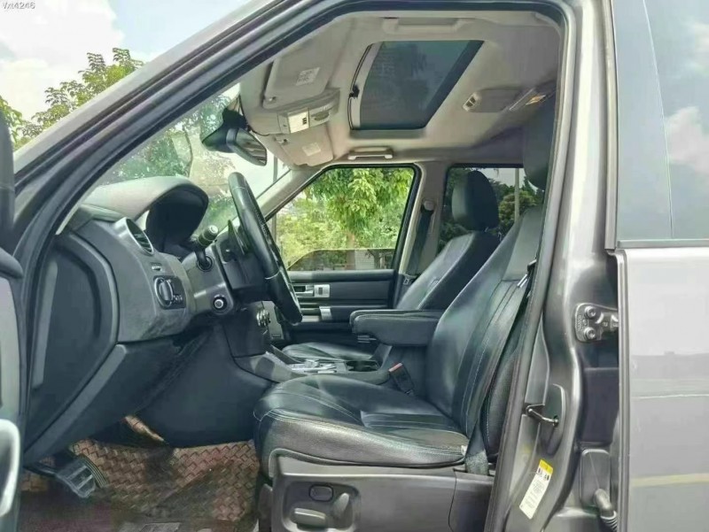 邵阳16年路虎发现8