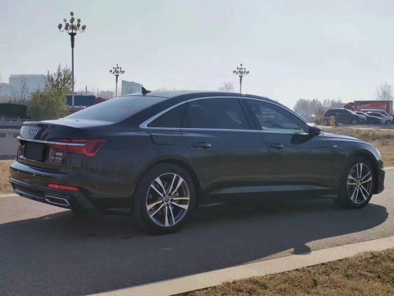 济宁21年奥迪A6L4