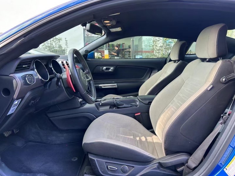 深圳17年福特野马4