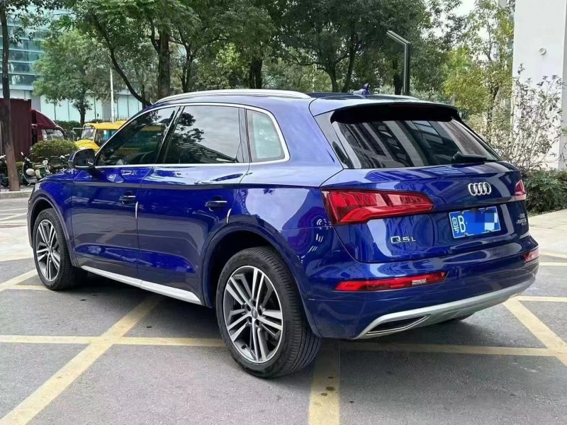 深圳20年奧迪Q59