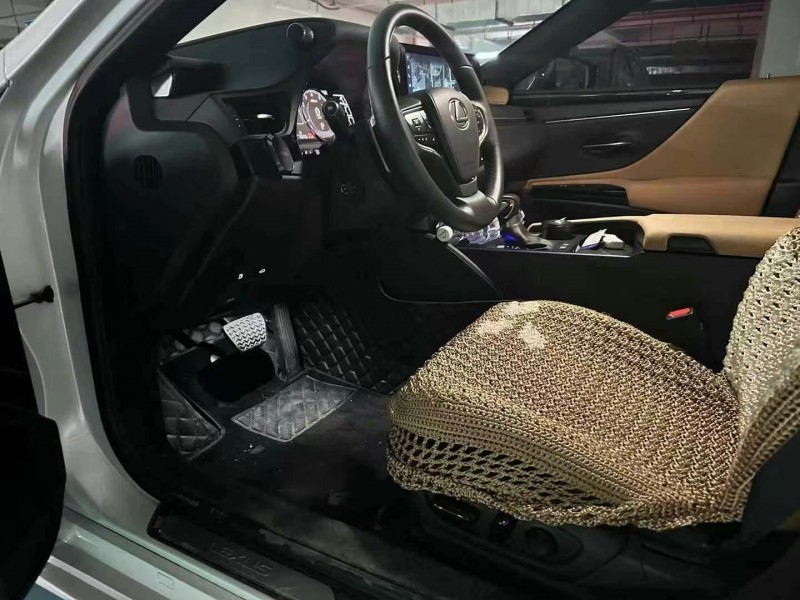 邵阳23年雷克萨斯ES3