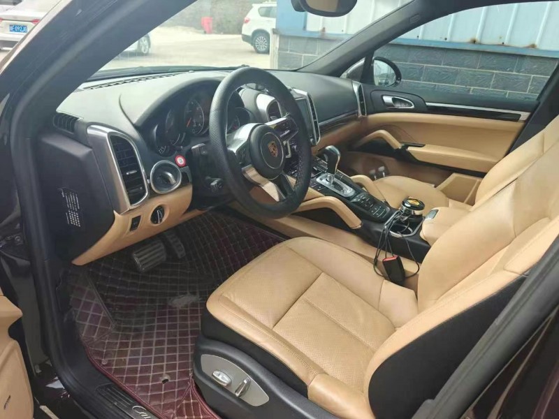 益阳17年保时捷卡宴4