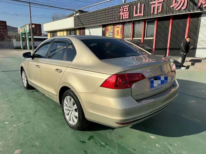 济宁18年大众宝来2