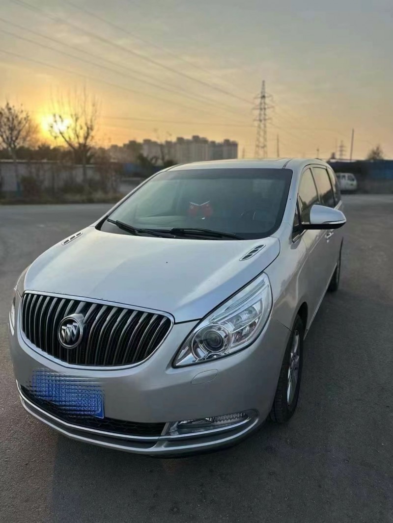 济宁15年别克GL82