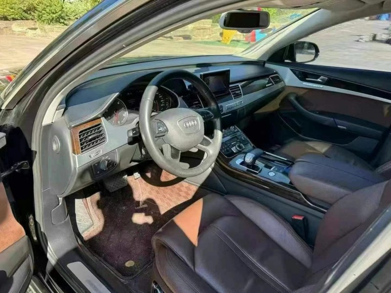 济宁15年奥迪A8L7