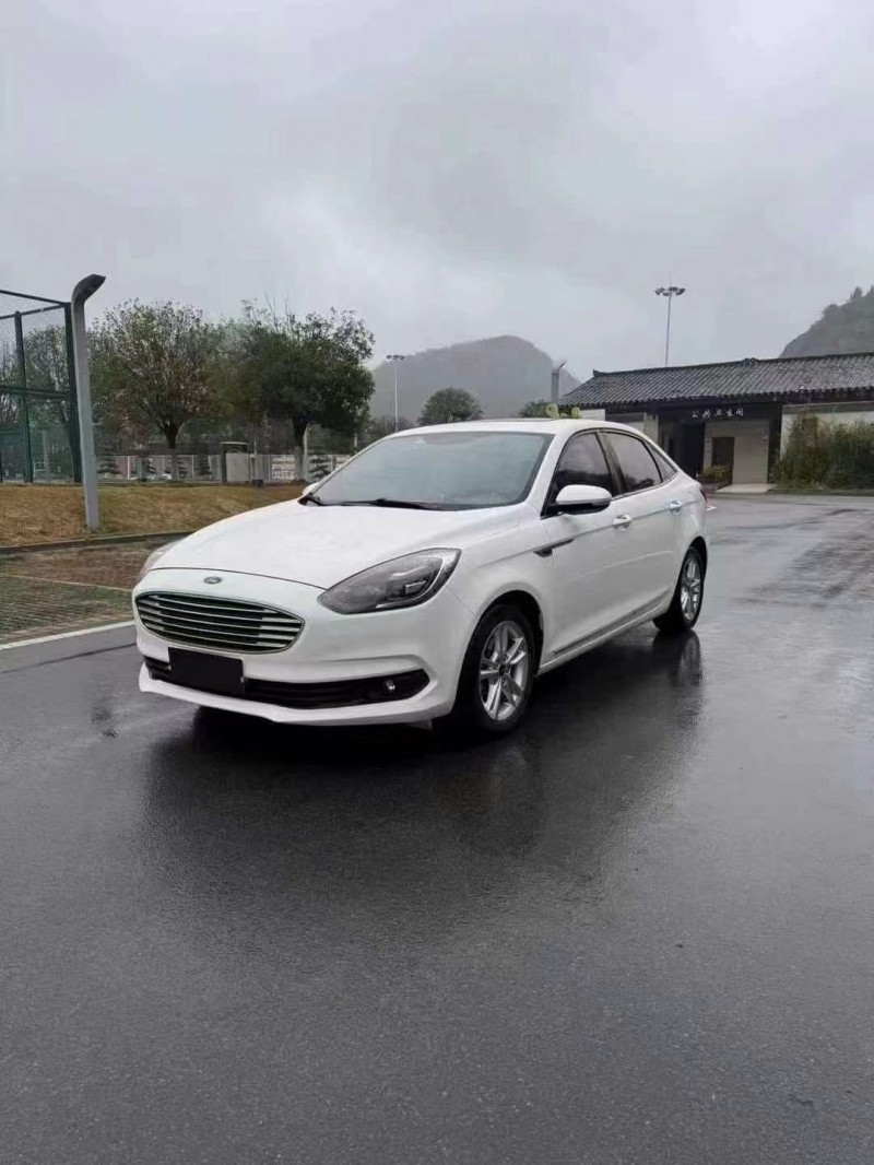 济宁20年福特福睿斯2