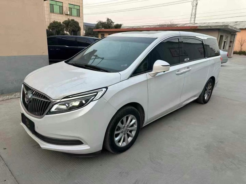 菏泽17年别克GL82