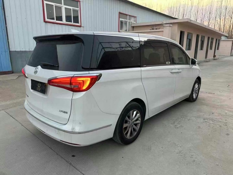 菏泽17年别克GL86