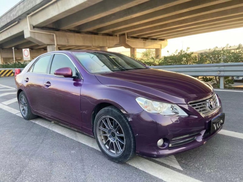 广州12年丰田锐志3