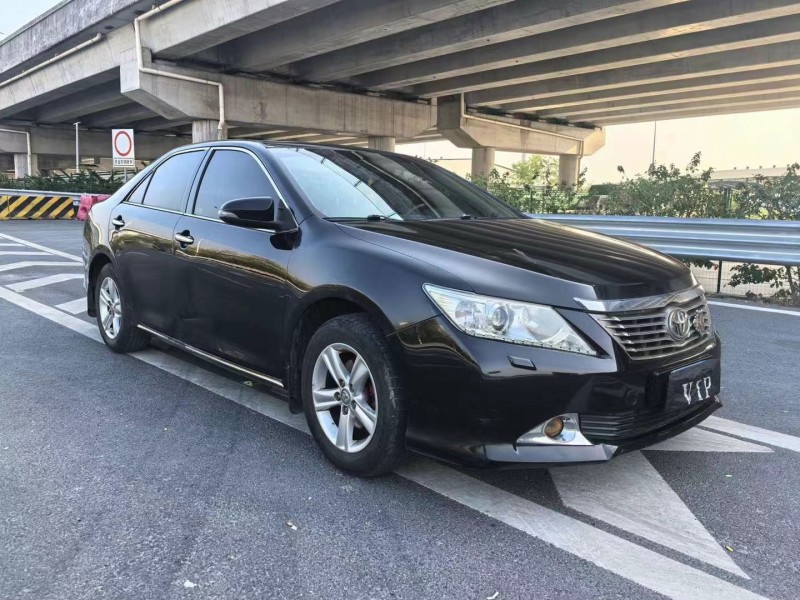 广州12年丰田凯美瑞3