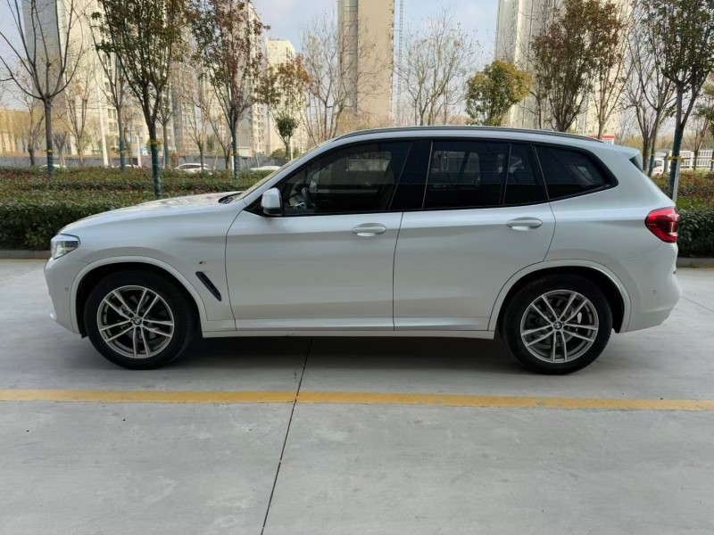 济宁18年宝马X37